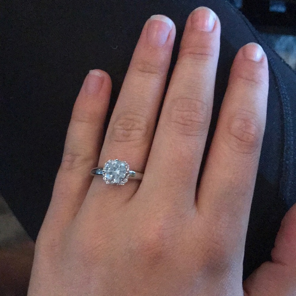 Ring - Picture 3 of 3